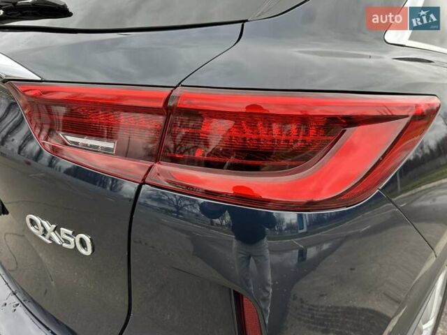 Синий Инфинити QX50, объемом двигателя 2 л и пробегом 65 тыс. км за 21000 $, фото 17 на Automoto.ua