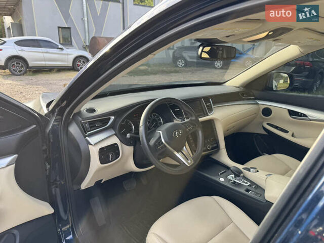 Синій Інфініті QX50, об'ємом двигуна 2 л та пробігом 45 тис. км за 17900 $, фото 19 на Automoto.ua