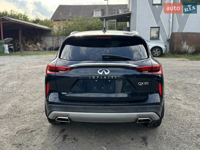 Синій Інфініті QX50, об'ємом двигуна 2 л та пробігом 45 тис. км за 17900 $, фото 8 на Automoto.ua
