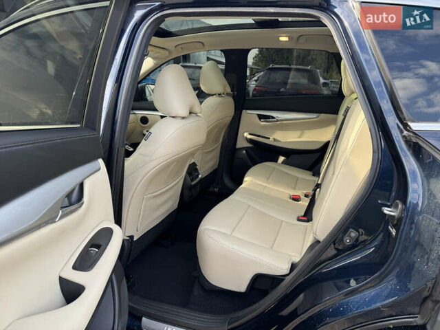 Синій Інфініті QX50, об'ємом двигуна 2 л та пробігом 45 тис. км за 17900 $, фото 33 на Automoto.ua