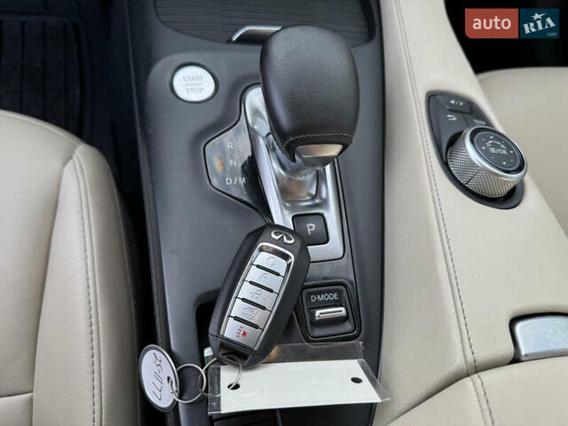 Синій Інфініті QX50, об'ємом двигуна 2 л та пробігом 45 тис. км за 17900 $, фото 26 на Automoto.ua