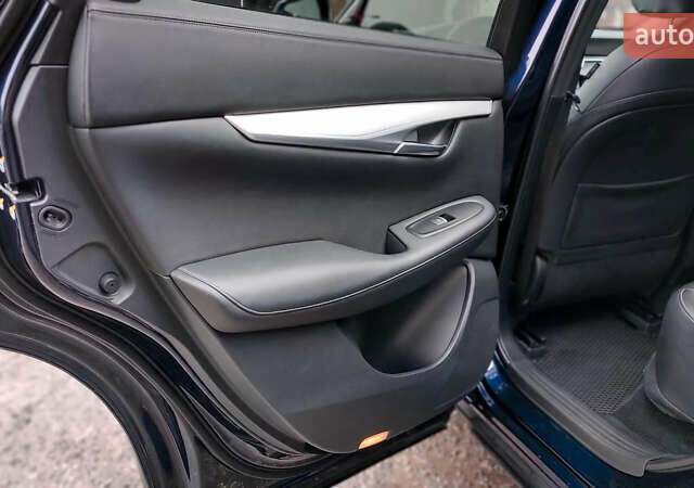 Синий Инфинити QX50, объемом двигателя 2 л и пробегом 60 тыс. км за 33500 $, фото 9 на Automoto.ua