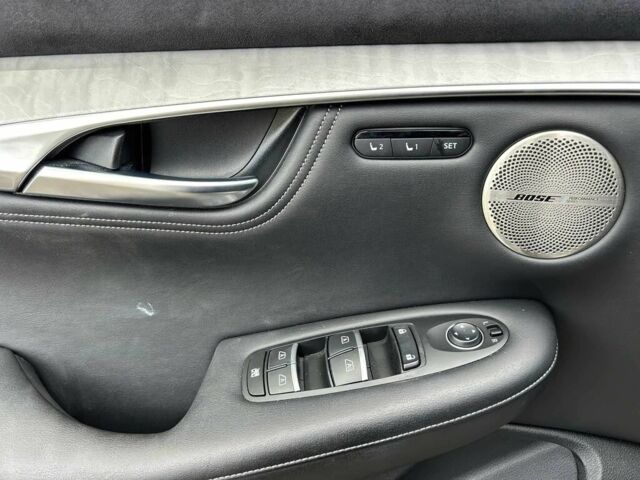 Синий Инфинити QX50, объемом двигателя 2 л и пробегом 33 тыс. км за 6300 $, фото 8 на Automoto.ua