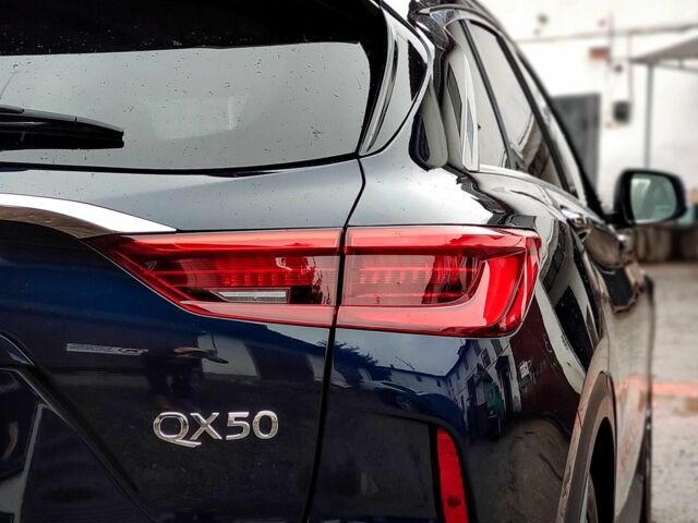 Синій Інфініті QX50, об'ємом двигуна 2 л та пробігом 47 тис. км за 42999 $, фото 8 на Automoto.ua