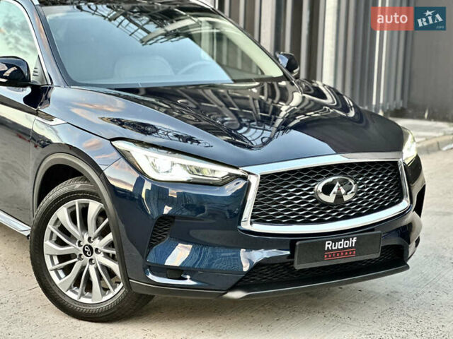 Синий Инфинити QX50, объемом двигателя 2 л и пробегом 16 тыс. км за 31900 $, фото 9 на Automoto.ua
