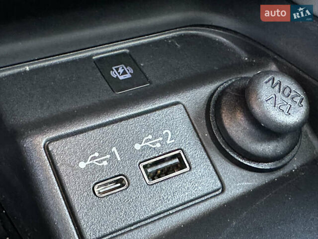 Синий Инфинити QX50, объемом двигателя 2 л и пробегом 16 тыс. км за 31900 $, фото 54 на Automoto.ua