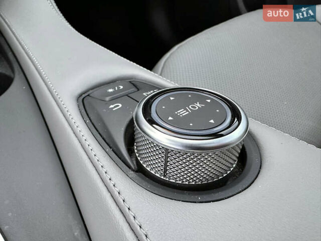 Синий Инфинити QX50, объемом двигателя 2 л и пробегом 16 тыс. км за 31900 $, фото 38 на Automoto.ua