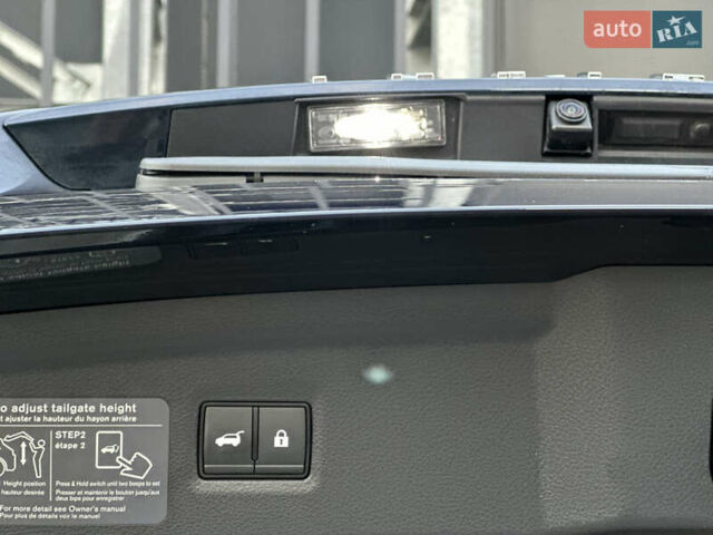 Синий Инфинити QX50, объемом двигателя 2 л и пробегом 16 тыс. км за 31900 $, фото 22 на Automoto.ua