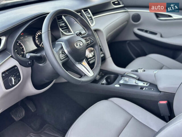 Синий Инфинити QX50, объемом двигателя 2 л и пробегом 16 тыс. км за 31900 $, фото 25 на Automoto.ua