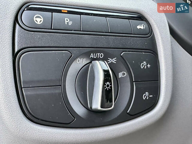 Синий Инфинити QX50, объемом двигателя 2 л и пробегом 16 тыс. км за 31900 $, фото 40 на Automoto.ua