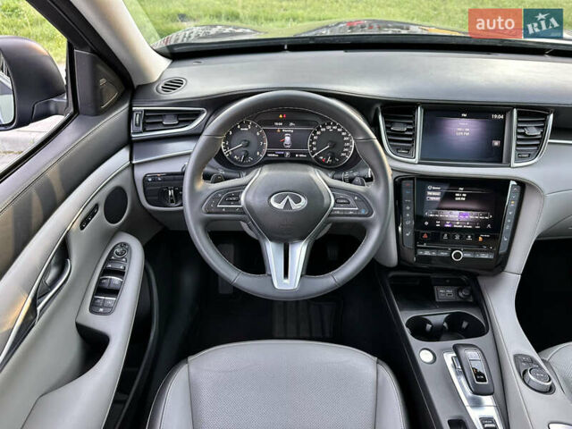 Синий Инфинити QX50, объемом двигателя 2 л и пробегом 16 тыс. км за 31900 $, фото 37 на Automoto.ua