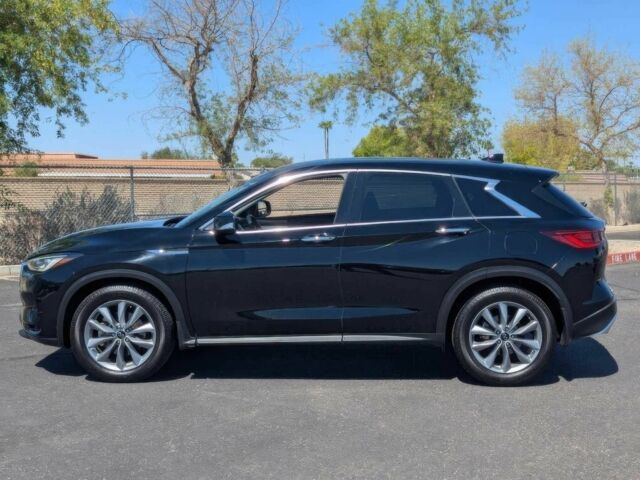 Синий Инфинити QX50, объемом двигателя 2 л и пробегом 17 тыс. км за 7300 $, фото 2 на Automoto.ua