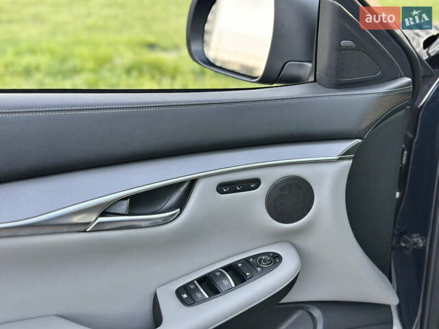 Синий Инфинити QX50, объемом двигателя 2 л и пробегом 16 тыс. км за 31900 $, фото 26 на Automoto.ua