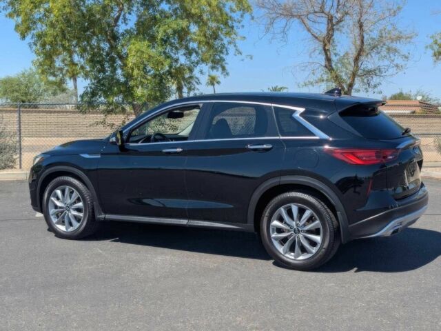 Синий Инфинити QX50, объемом двигателя 2 л и пробегом 17 тыс. км за 7300 $, фото 3 на Automoto.ua