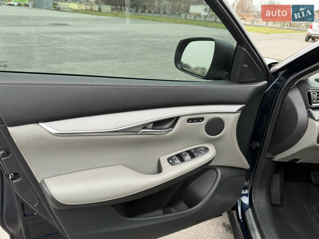 Синий Инфинити QX50, объемом двигателя 1.99 л и пробегом 23 тыс. км за 22500 $, фото 15 на Automoto.ua