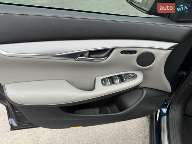 Синий Инфинити QX50, объемом двигателя 1.99 л и пробегом 23 тыс. км за 22500 $, фото 14 на Automoto.ua