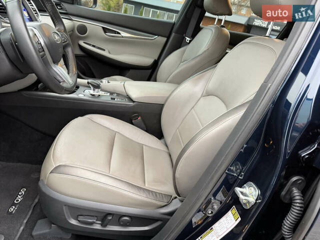 Синий Инфинити QX50, объемом двигателя 1.99 л и пробегом 23 тыс. км за 22500 $, фото 16 на Automoto.ua