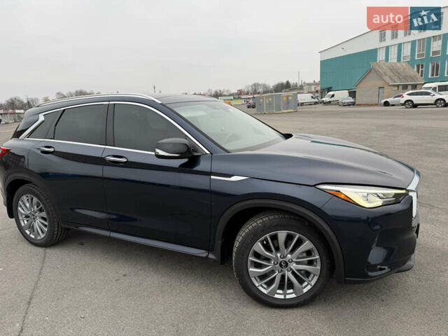 Синий Инфинити QX50, объемом двигателя 1.99 л и пробегом 23 тыс. км за 22500 $, фото 3 на Automoto.ua