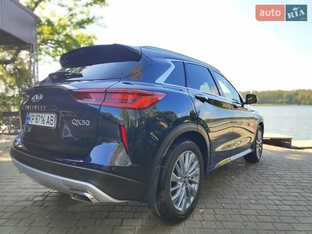 Синий Инфинити QX50, объемом двигателя 2 л и пробегом 6 тыс. км за 32900 $, фото 1 на Automoto.ua