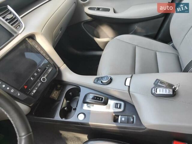 Синий Инфинити QX50, объемом двигателя 2 л и пробегом 6 тыс. км за 32900 $, фото 5 на Automoto.ua