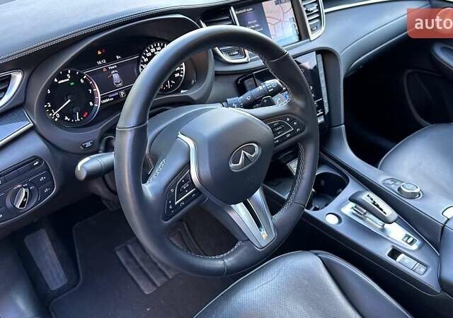 Синий Инфинити QX50, объемом двигателя 2 л и пробегом 19 тыс. км за 49000 $, фото 4 на Automoto.ua