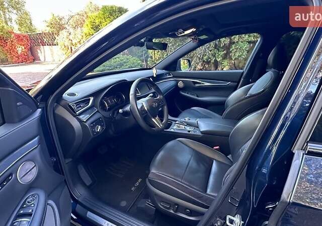 Синий Инфинити QX50, объемом двигателя 2 л и пробегом 19 тыс. км за 49000 $, фото 3 на Automoto.ua