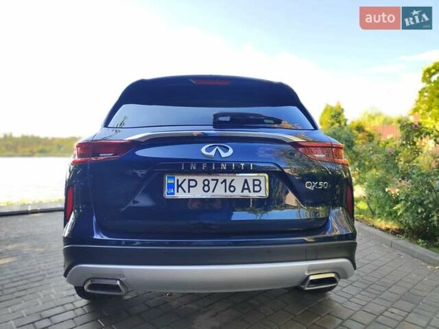 Синий Инфинити QX50, объемом двигателя 2 л и пробегом 6 тыс. км за 32900 $, фото 3 на Automoto.ua