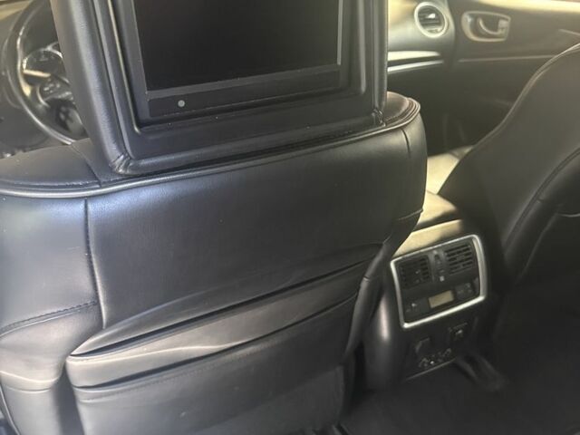 Белый Инфинити QX60, объемом двигателя 2.5 л и пробегом 186 тыс. км за 10900 $, фото 6 на Automoto.ua