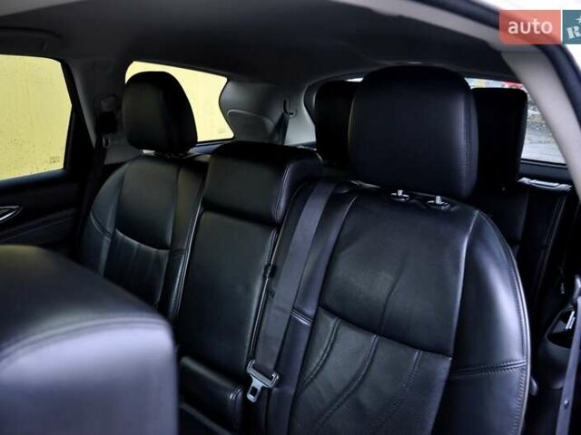 Білий Інфініті QX60, об'ємом двигуна 2.49 л та пробігом 180 тис. км за 9500 $, фото 22 на Automoto.ua