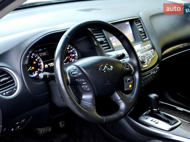 Білий Інфініті QX60, об'ємом двигуна 2.49 л та пробігом 180 тис. км за 9500 $, фото 17 на Automoto.ua