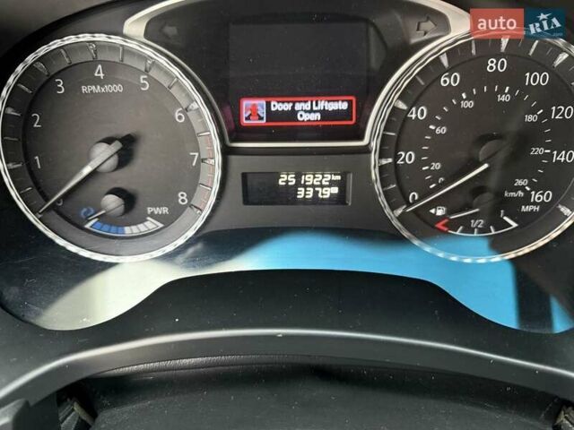 Белый Инфинити QX60, объемом двигателя 2.5 л и пробегом 251 тыс. км за 14500 $, фото 19 на Automoto.ua