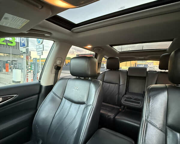 Белый Инфинити QX60, объемом двигателя 2.5 л и пробегом 188 тыс. км за 17000 $, фото 20 на Automoto.ua