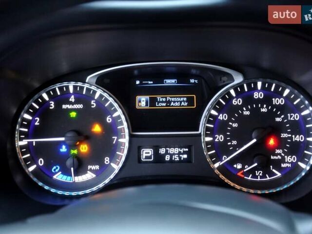 Білий Інфініті QX60, об'ємом двигуна 2.49 л та пробігом 180 тис. км за 9500 $, фото 41 на Automoto.ua