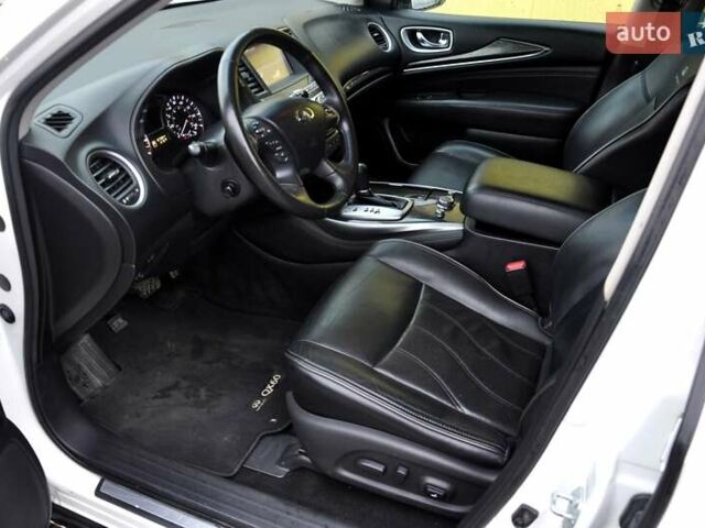 Білий Інфініті QX60, об'ємом двигуна 2.49 л та пробігом 180 тис. км за 9500 $, фото 16 на Automoto.ua