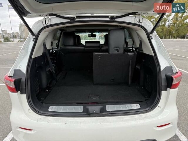 Белый Инфинити QX60, объемом двигателя 2.5 л и пробегом 251 тыс. км за 14500 $, фото 8 на Automoto.ua