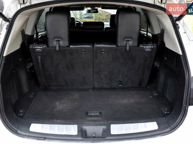 Білий Інфініті QX60, об'ємом двигуна 2.49 л та пробігом 180 тис. км за 9500 $, фото 24 на Automoto.ua