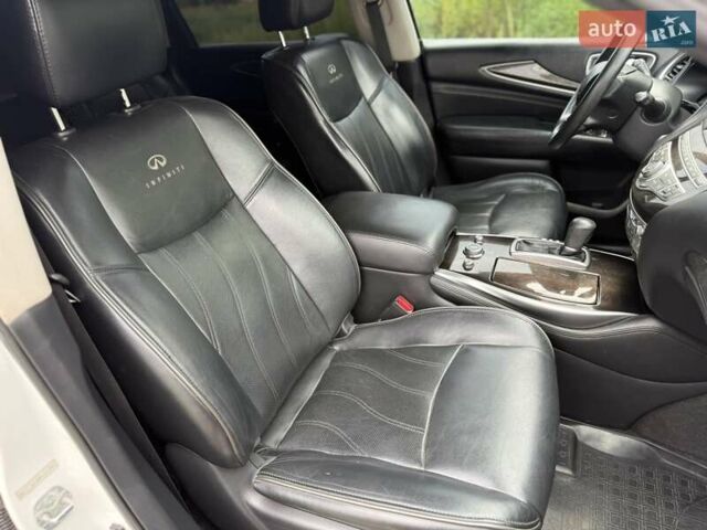 Білий Інфініті QX60, об'ємом двигуна 3.5 л та пробігом 260 тис. км за 13100 $, фото 27 на Automoto.ua