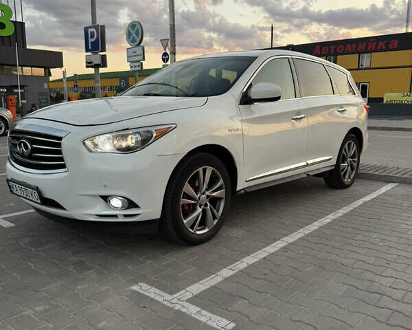 Белый Инфинити QX60, объемом двигателя 2.5 л и пробегом 188 тыс. км за 17000 $, фото 4 на Automoto.ua