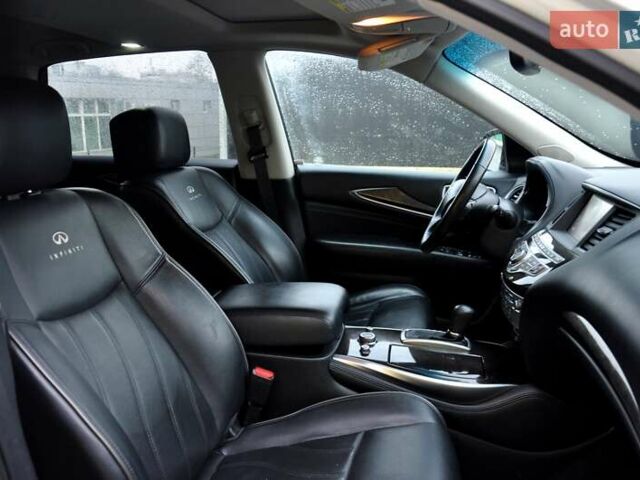Білий Інфініті QX60, об'ємом двигуна 2.49 л та пробігом 180 тис. км за 9500 $, фото 33 на Automoto.ua