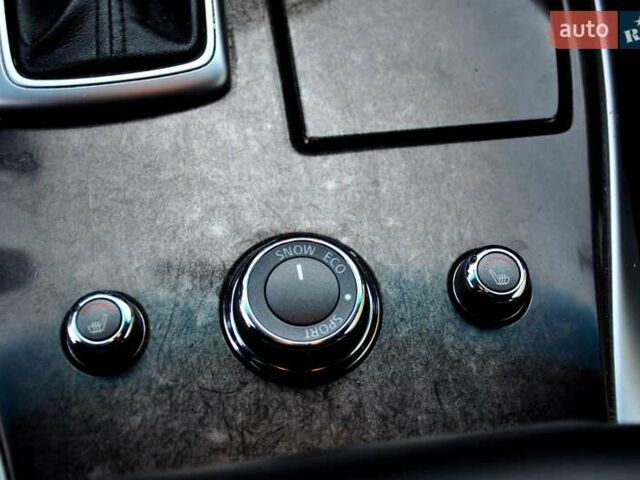 Білий Інфініті QX60, об'ємом двигуна 2.49 л та пробігом 180 тис. км за 9500 $, фото 36 на Automoto.ua