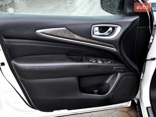 Білий Інфініті QX60, об'ємом двигуна 2.49 л та пробігом 180 тис. км за 9500 $, фото 15 на Automoto.ua
