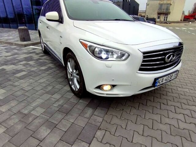 Белый Инфинити QX60, объемом двигателя 2.5 л и пробегом 0 тыс. км за 17500 $, фото 1 на Automoto.ua