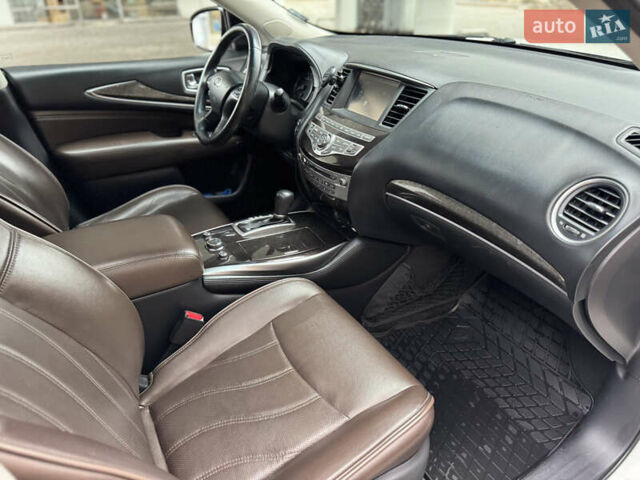 Белый Инфинити QX60, объемом двигателя 3.5 л и пробегом 190 тыс. км за 15700 $, фото 26 на Automoto.ua