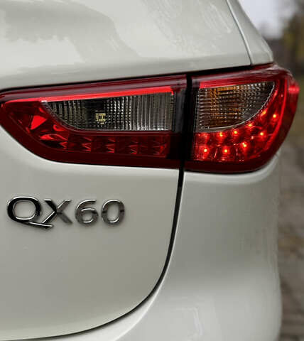 Белый Инфинити QX60, объемом двигателя 3.5 л и пробегом 190 тыс. км за 15700 $, фото 21 на Automoto.ua