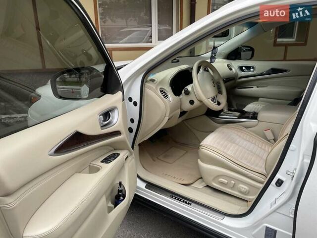 Білий Інфініті QX60, об'ємом двигуна 3.5 л та пробігом 217 тис. км за 15000 $, фото 17 на Automoto.ua