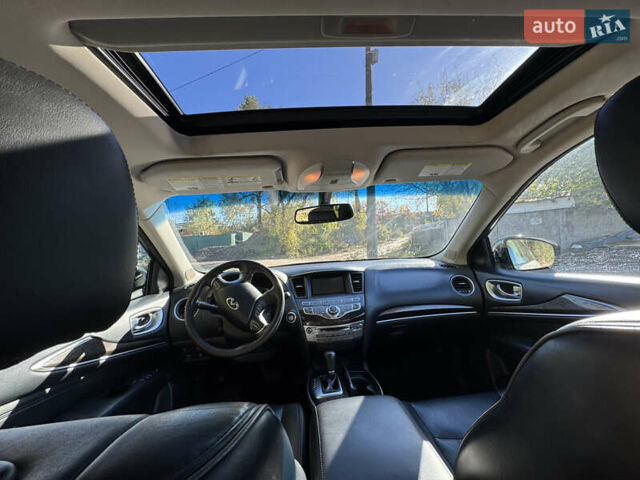 Белый Инфинити QX60, объемом двигателя 3.5 л и пробегом 264 тыс. км за 13000 $, фото 8 на Automoto.ua