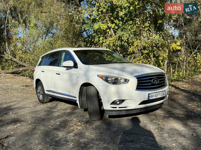 Белый Инфинити QX60, объемом двигателя 3.5 л и пробегом 264 тыс. км за 13000 $, фото 1 на Automoto.ua