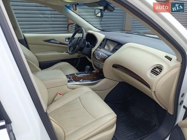 Белый Инфинити QX60, объемом двигателя 3.5 л и пробегом 135 тыс. км за 16600 $, фото 12 на Automoto.ua