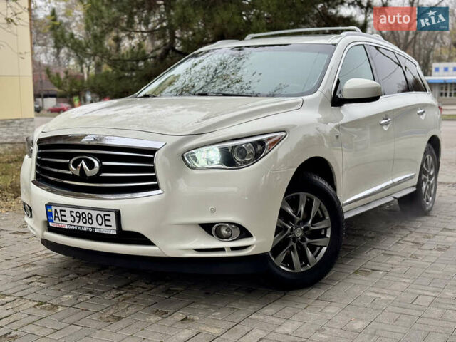 Белый Инфинити QX60, объемом двигателя 3.5 л и пробегом 190 тыс. км за 15700 $, фото 2 на Automoto.ua