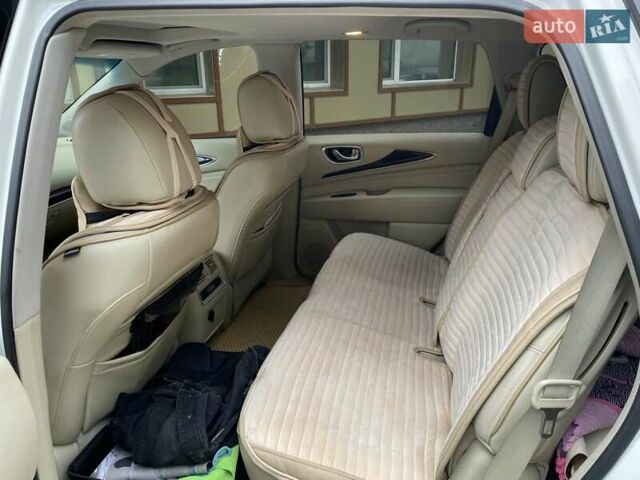 Білий Інфініті QX60, об'ємом двигуна 3.5 л та пробігом 217 тис. км за 15000 $, фото 13 на Automoto.ua